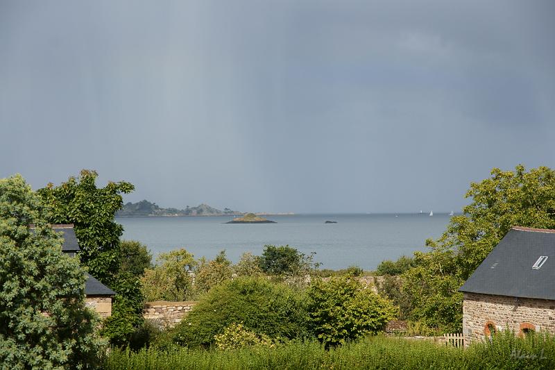 DSC01702.JPG - Gros temps au large de l'abbaye
