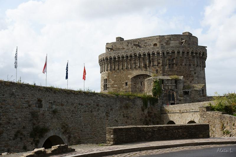DSC01785.JPG - Les remparts