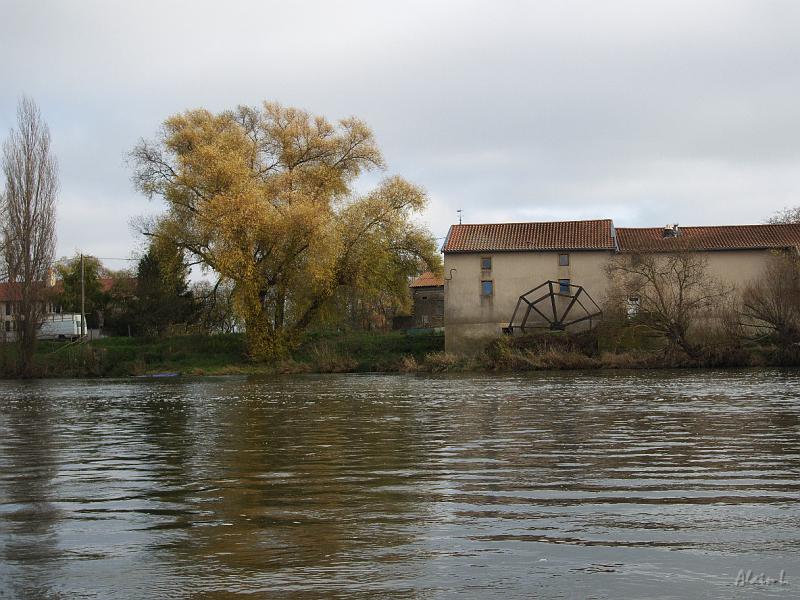 P1030234.jpg - Un moulin