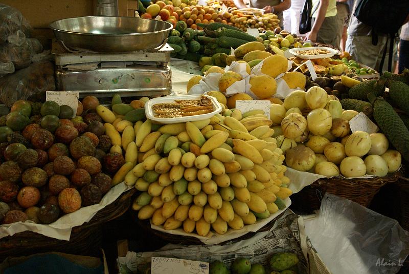 DSC04852.JPG - Maracaju Ananas à gauche et Maracaju Banana au centre