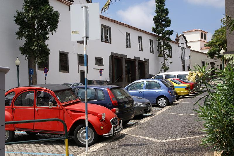 DSC04873.JPG - La 2CV de Brigitte aurait-elle été vendue à un Madérien ?